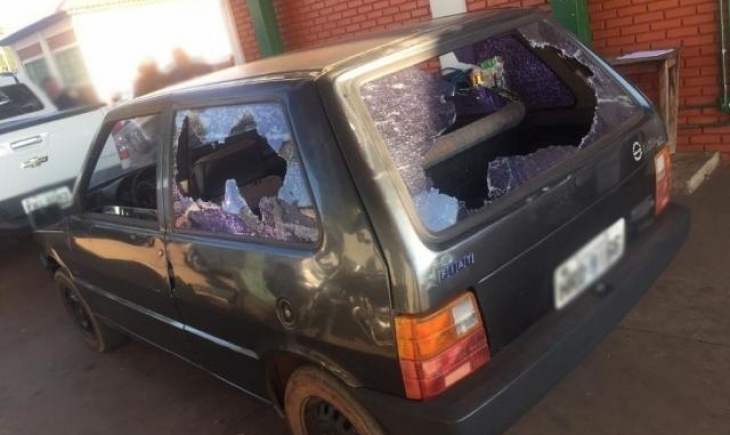 Nova Andradina: Condutor "nervosinho" quebra vidros e ataca policias ao ser parado em blitz