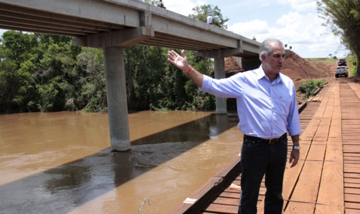 Governo já entregou 35 pontes de concreto em áreas críticas e garante segurança aos municípios