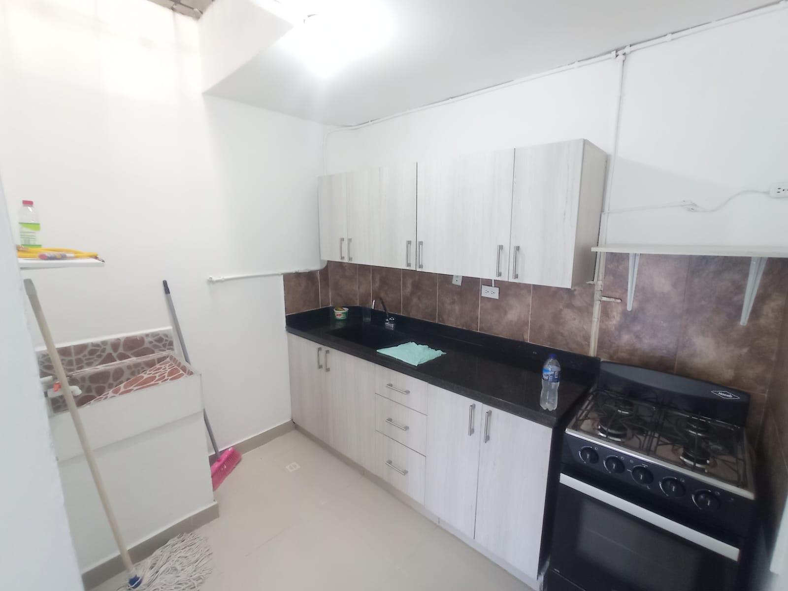 SANTA FE, MEDELLÍN - APAR00994
