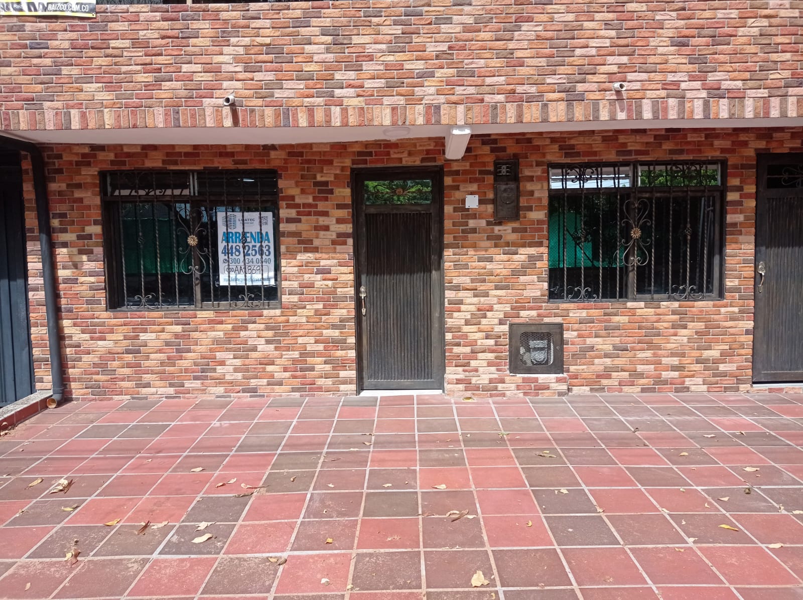 MANZANARES, MEDELLÍN - APAR00996