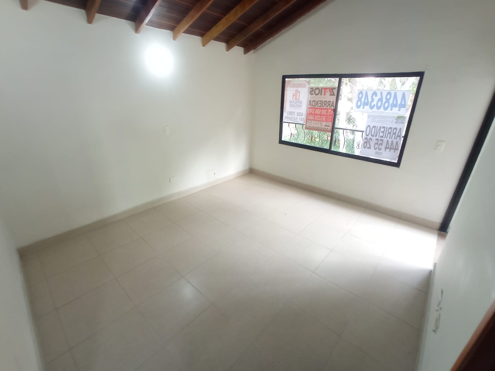 BELEN LA NUBIA, MEDELLÍN - APAR01001