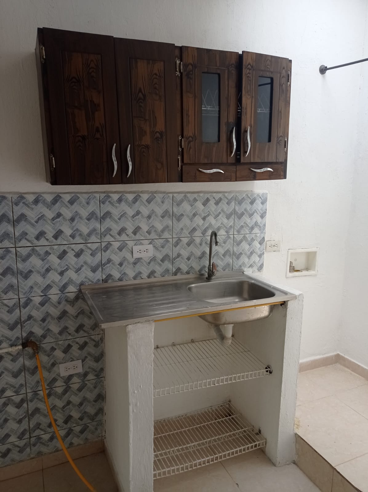 SAN ANTONIO PRADOS DEL ESTE, MEDELLÍN - APAR01006