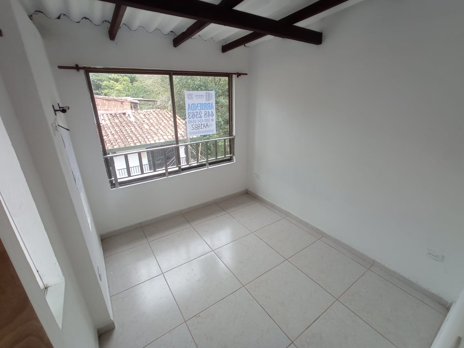 SAN ANTONIO PRADOS DEL ESTE, MEDELLÍN - APAR01007