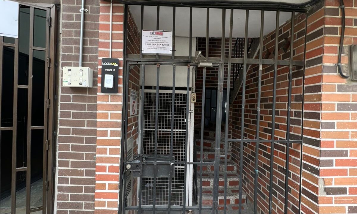 CRISTO REY, MEDELLÍN - BOAR01015