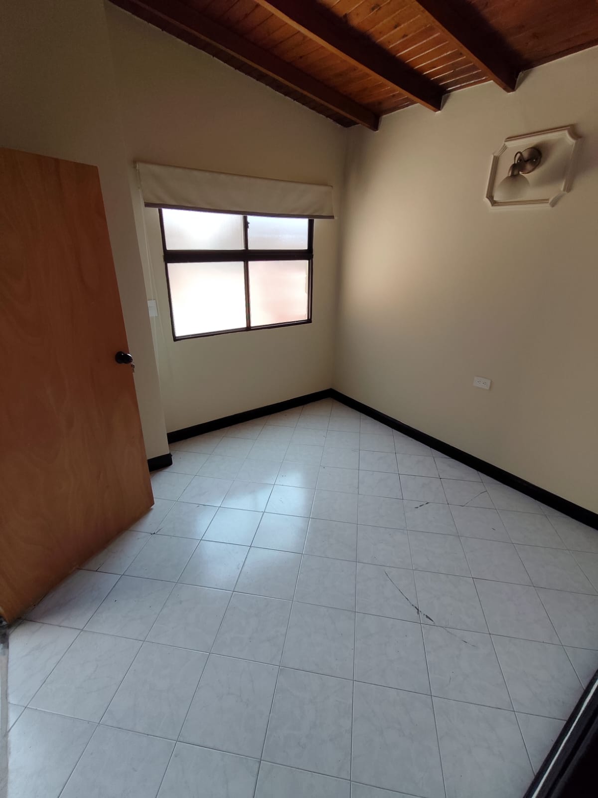 SANTA FE, MEDELLÍN - CAAR01004