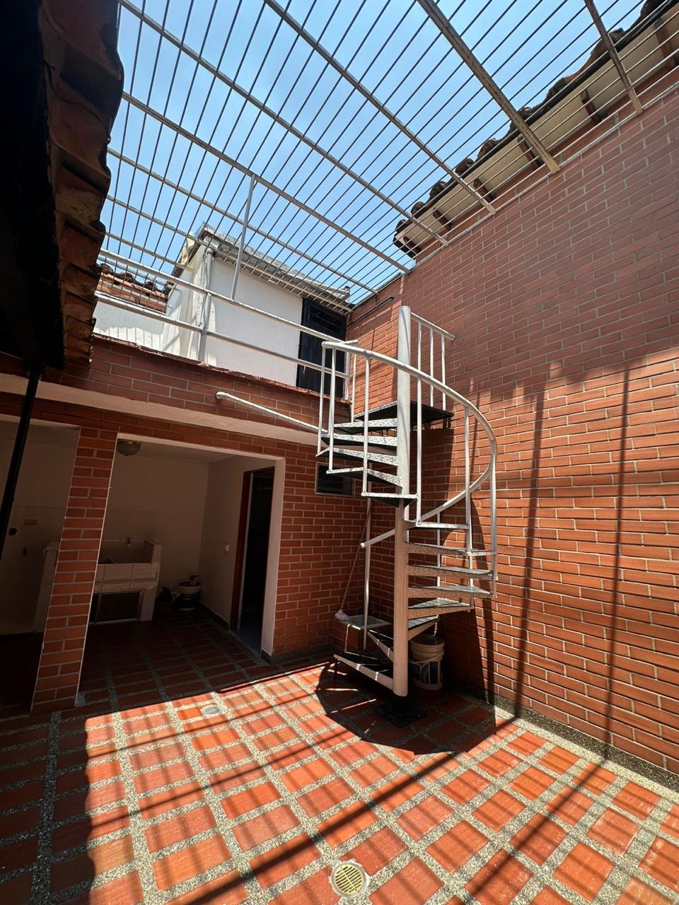 SAN PABLO - GUAYABAL, MEDELLÍN - CAVE01049
