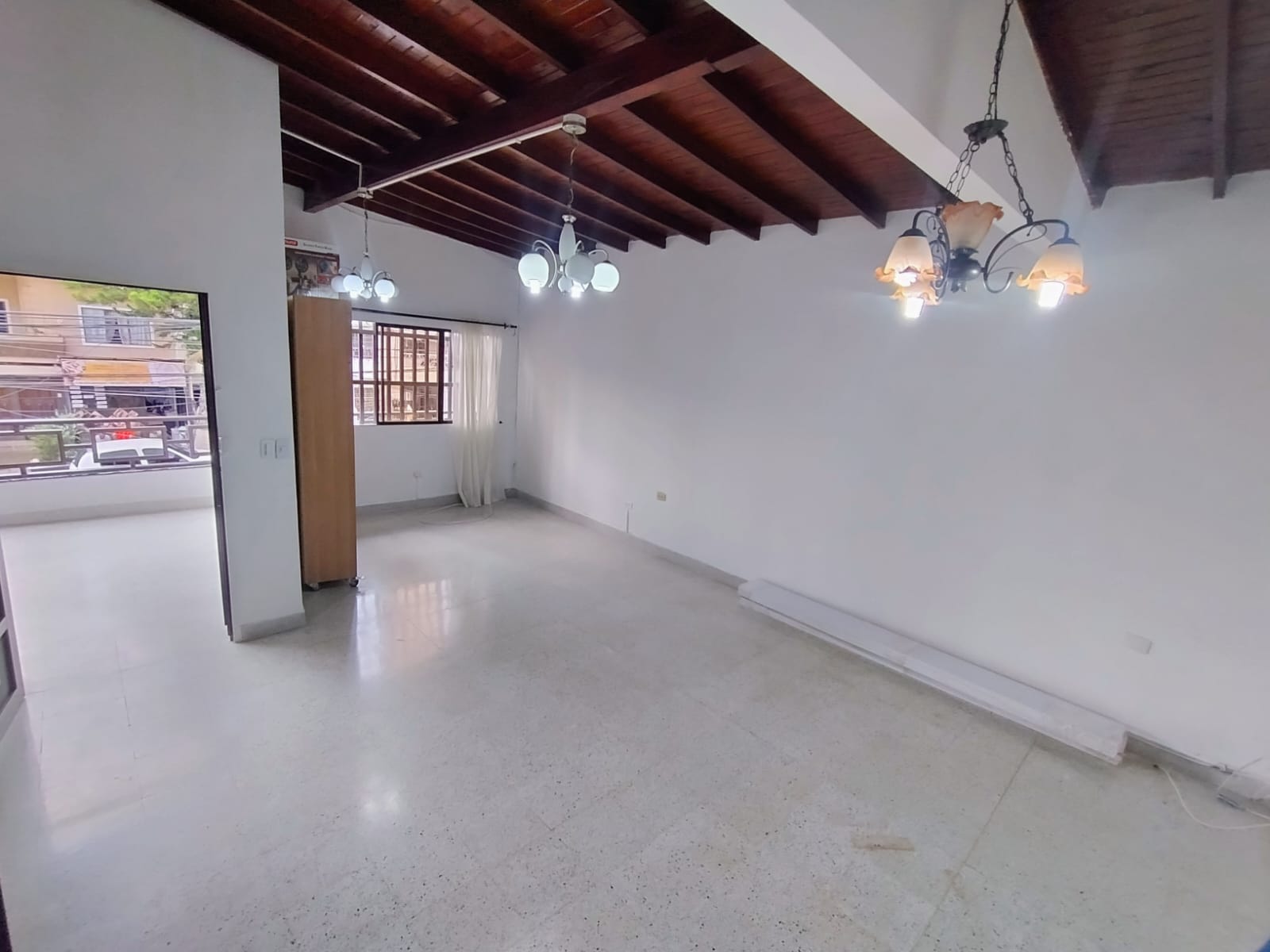 SANTA FE - GUAYABAL, MEDELLÍN - CAVE01059