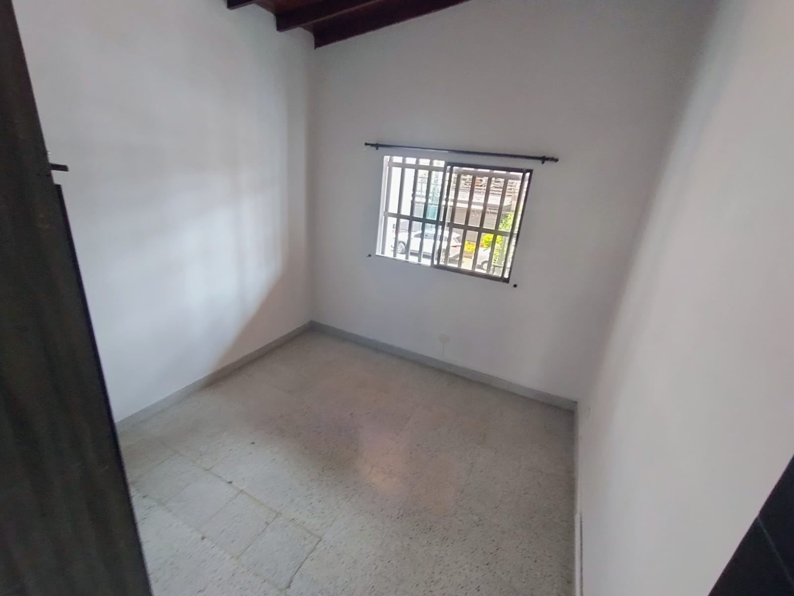 SANTA FE - GUAYABAL, MEDELLÍN - CAVE01059