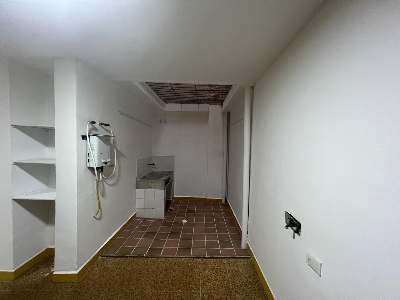 CAMPOAMOR-GUAYABAL, MEDELLÍN - CAVE01062