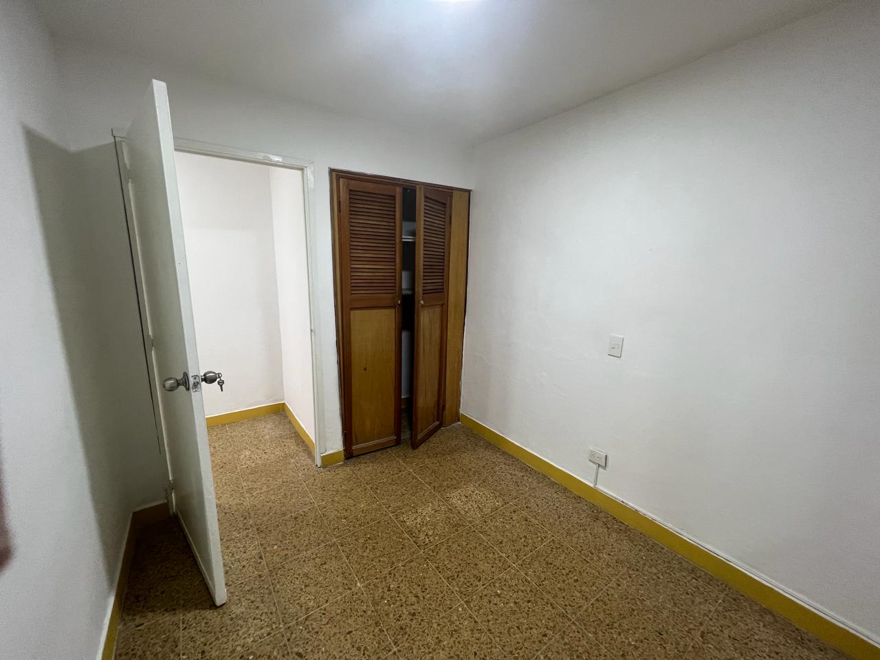 CAMPOAMOR-GUAYABAL, MEDELLÍN - CAVE01062