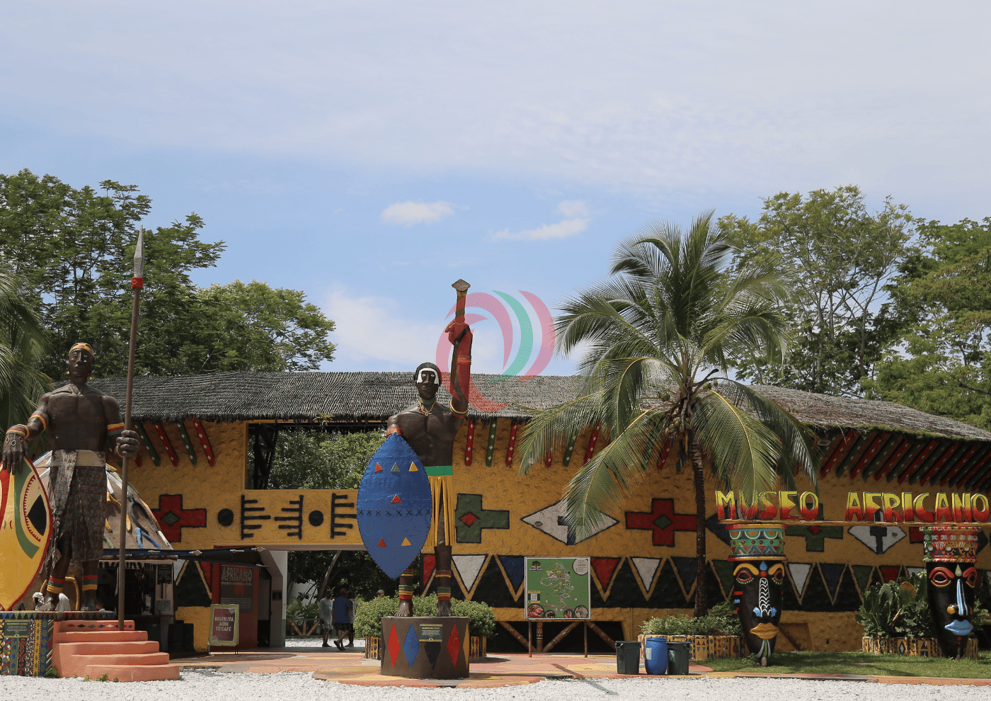 ¡Vive una Aventura Salvaje en el Parque Temático Hacienda Nápoles! - 6
