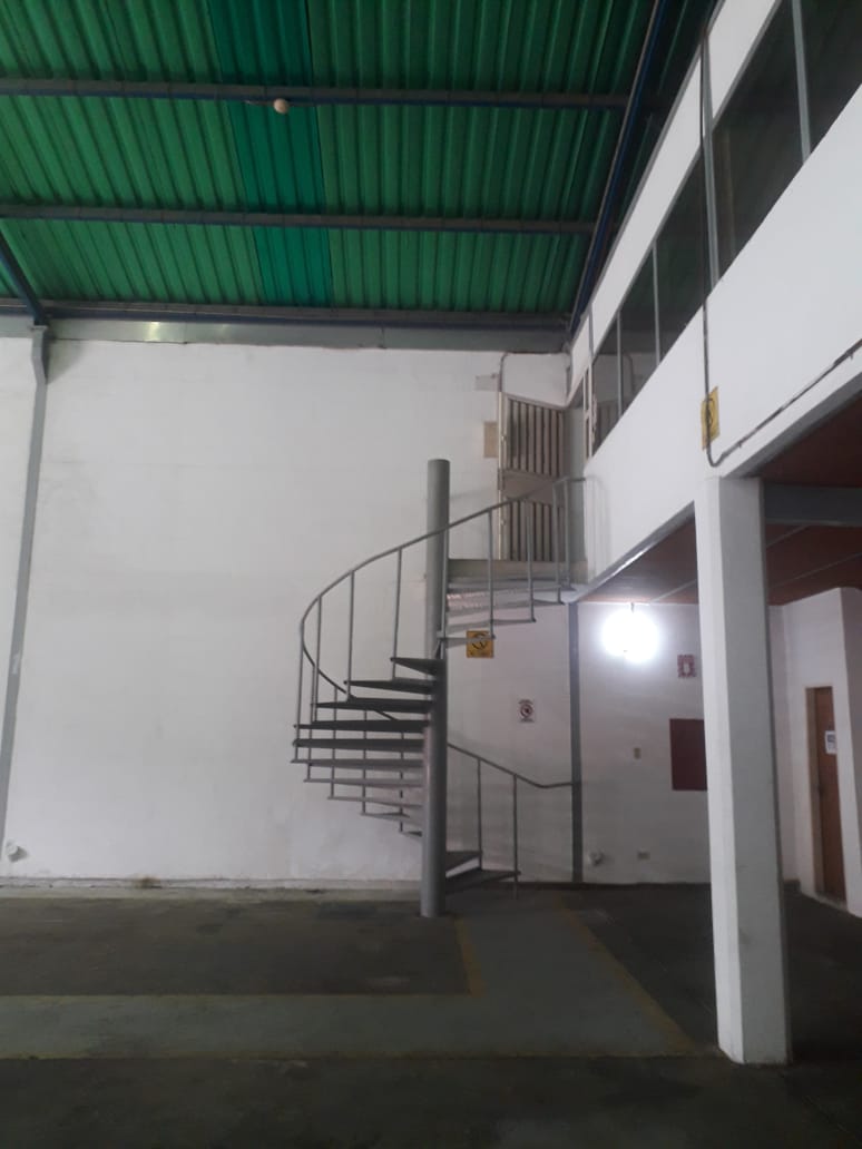 GALPON EN VENTA UBICADO UD 305 SECTOR EL GUAMO EN PUERTO ORDAZ CIUDAD GUAYANA VENEZUELA