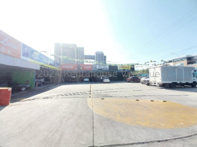 26-6347  RAH Propiedad Comercial Galpones en Venta en Mañongo Naguanagua