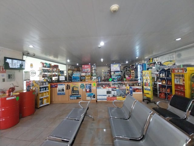 26-6347  RAH Propiedad Comercial Galpones en Venta en Mañongo Naguanagua