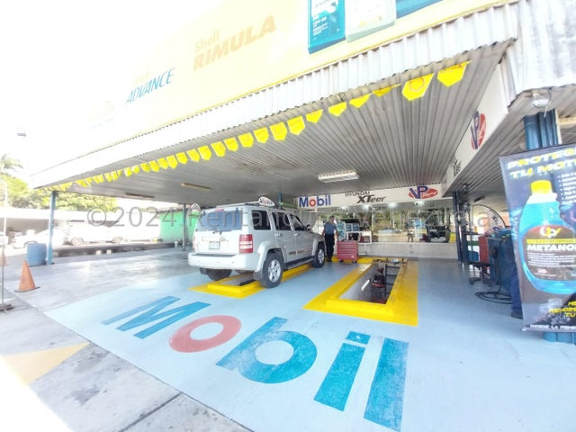26-6347  RAH Propiedad Comercial Galpones en Venta en Mañongo Naguanagua