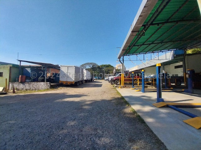 26-6347  RAH Propiedad Comercial Galpones en Venta en Mañongo Naguanagua