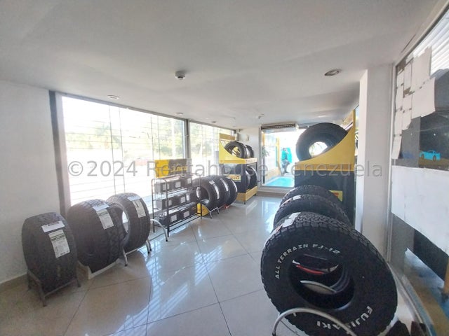 26-6347  RAH Propiedad Comercial Galpones en Venta en Mañongo Naguanagua