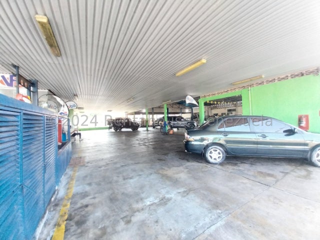26-6347  RAH Propiedad Comercial Galpones en Venta en Mañongo Naguanagua