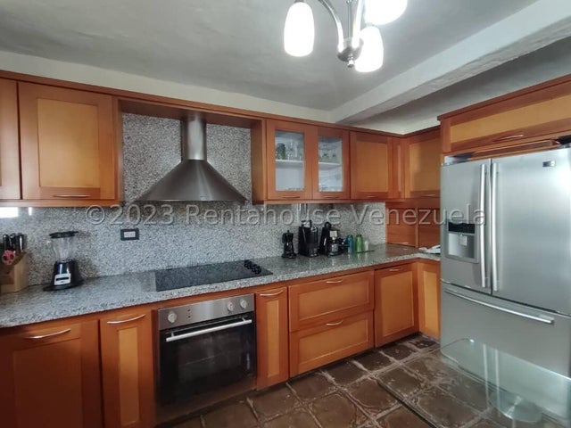 Casa en venta ubicada en el Trigal Norte Valencia Carabobo Venezuela 24-13394 Eloisa