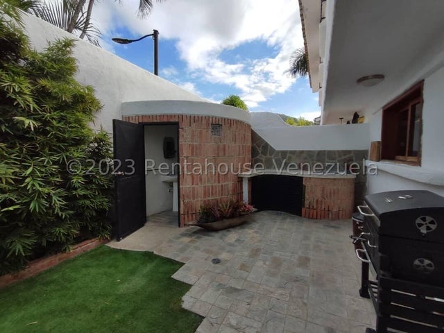 Casa en venta ubicada en el Trigal Norte Valencia Carabobo Venezuela 24-13394 Eloisa