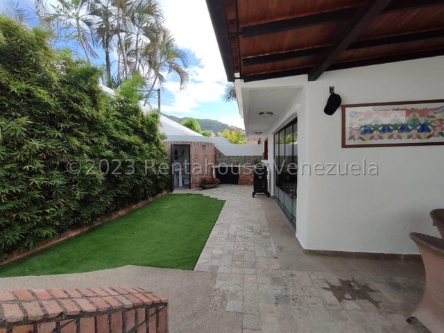 Casa en venta ubicada en el Trigal Norte Valencia Carabobo Venezuela 24-13394 Eloisa