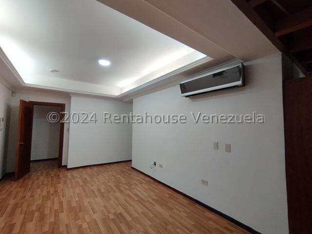 Apartamento ubicado en la Trigaleña Valencia Carabobo Venezuela Cod 26-2912 Eloisa 