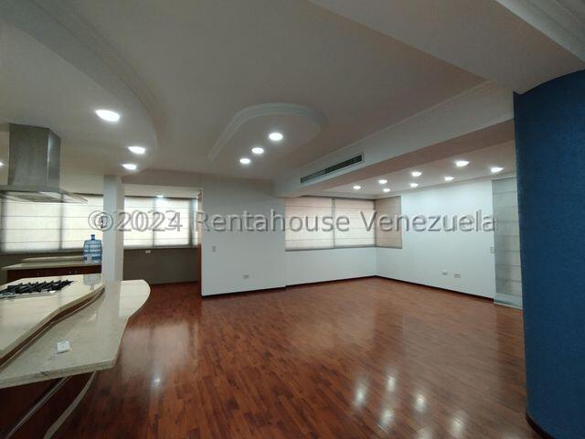 Apartamento ubicado en la Trigaleña Valencia Carabobo Venezuela Cod 26-2912 Eloisa 