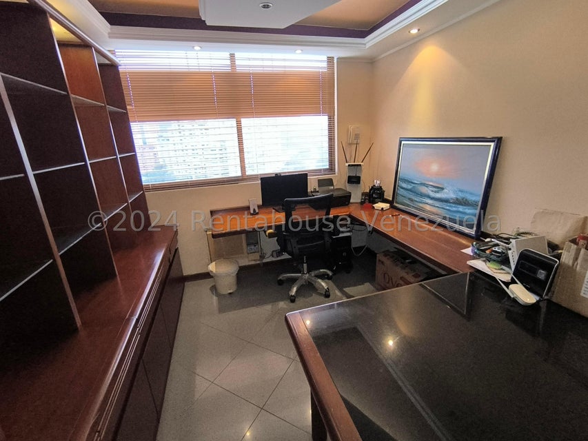 Apartamento ubicado en el Bosque Valencia Carabobo Veneuela Cod 24-24518