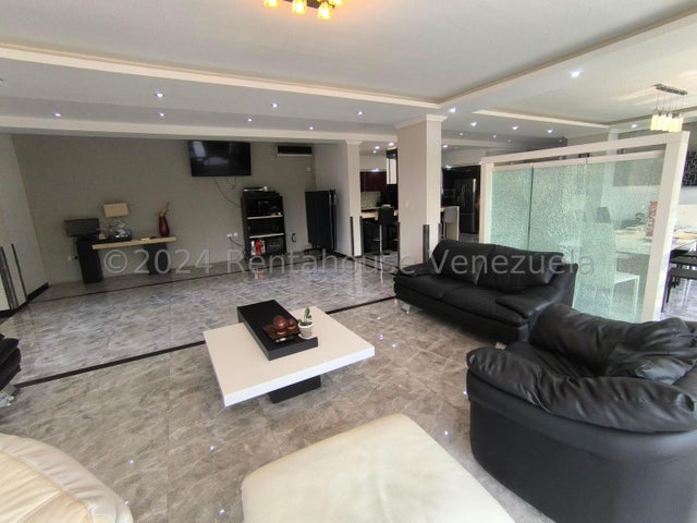 Hermosa casa espaciosa en venta en Prebo III Valencia Carabobo 2425821 P