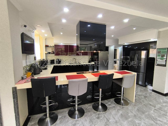 Hermosa casa espaciosa en venta en Prebo III Valencia Carabobo 2425821 P