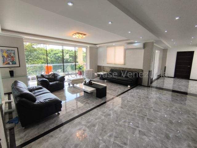 Hermosa casa espaciosa en venta en Prebo III Valencia Carabobo 2425821 P