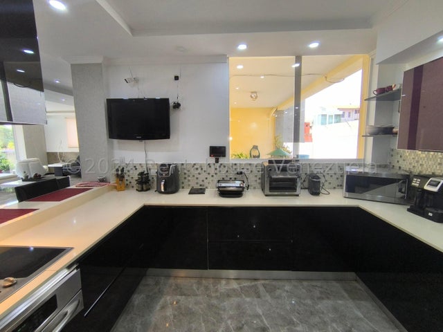 Hermosa casa espaciosa en venta en Prebo III Valencia Carabobo 2425821 P