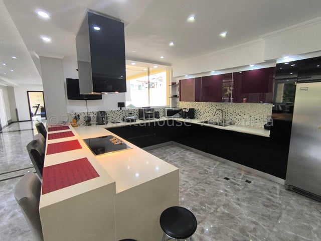 Hermosa casa espaciosa en venta en Prebo III Valencia Carabobo 2425821 P