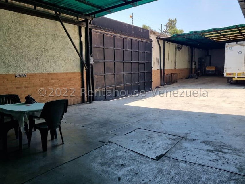 Edificio o Casa Medica en venta ubicada en los Colorados Valencia Carabobo Cod 22-23897