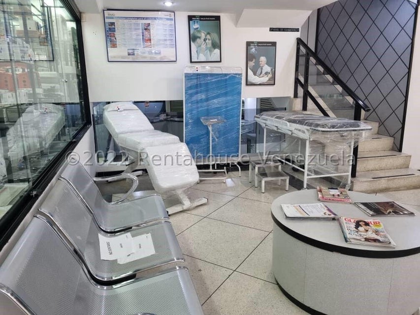 Edificio o Casa Medica en venta ubicada en los Colorados Valencia Carabobo Cod 22-23897