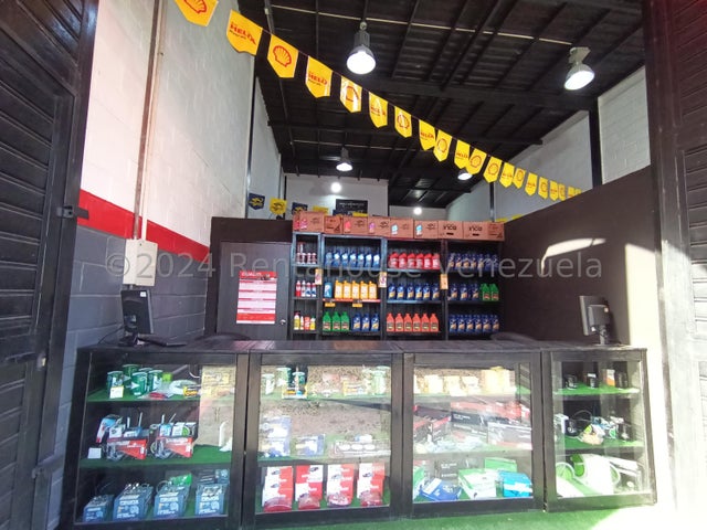 24-15009 En Venta Negocio del sector automotriz, multiservicios venta de repuestos San Blas 