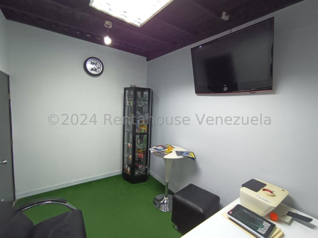 24-15009 En Venta Negocio del sector automotriz, multiservicios venta de repuestos San Blas 