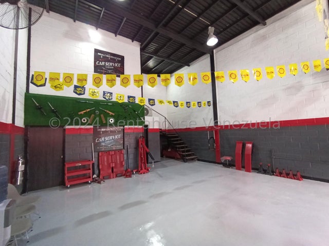 24-15009 En Venta Negocio del sector automotriz, multiservicios venta de repuestos San Blas 