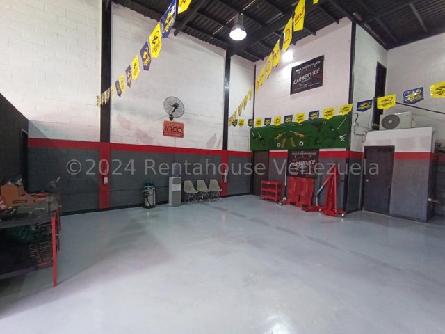 24-15009 En Venta Negocio del sector automotriz, multiservicios venta de repuestos San Blas 