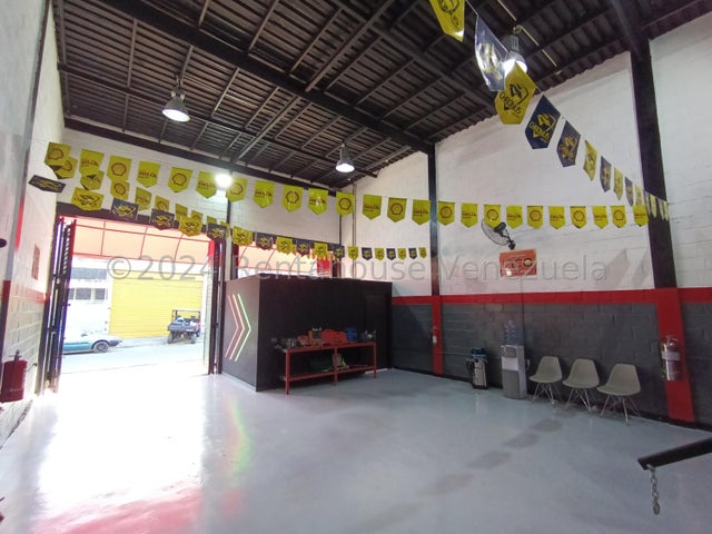 24-15009 En Venta Negocio del sector automotriz, multiservicios venta de repuestos San Blas 