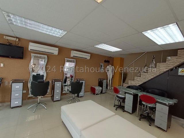 26-11356 Local Comercial Estetica en Venta C.C La Galeria Av Bolivar Norte