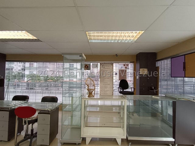 26-11356 Local Comercial Estetica en Venta C.C La Galeria Av Bolivar Norte