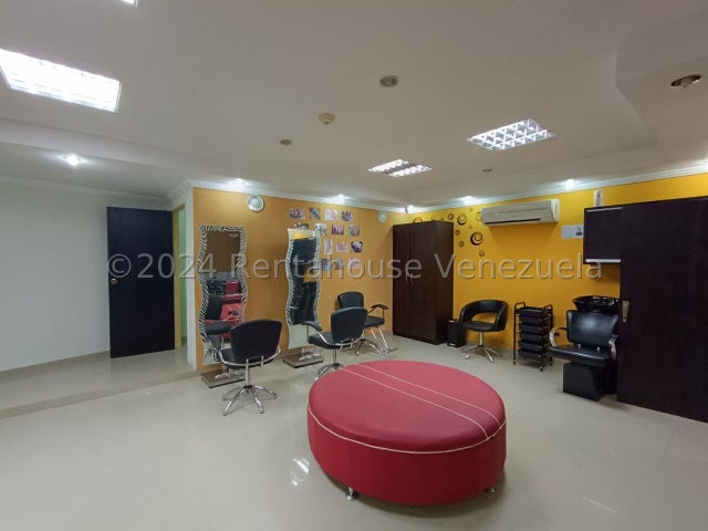 26-11356 Local Comercial Estetica en Venta C.C La Galeria Av Bolivar Norte
