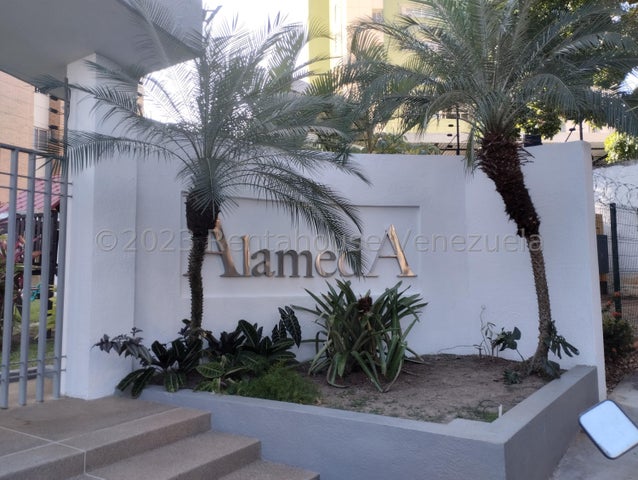 Apartamento en venta en Los Mangos Valencia Carabobo 2322859 P