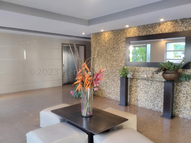 Apartamento en venta en Los Mangos Valencia Carabobo 2322859 P