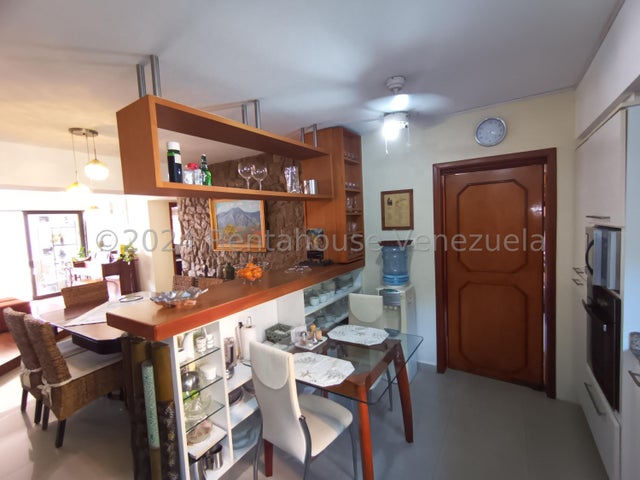 24-18560  Apartamento en Venta La Trigaleña Valencia