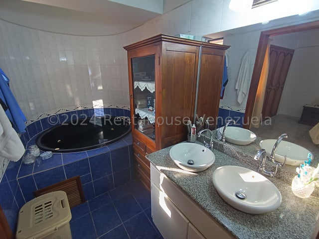 24-18560  Apartamento en Venta La Trigaleña Valencia