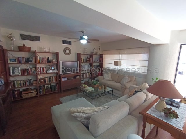 24-18560  Apartamento en Venta La Trigaleña Valencia