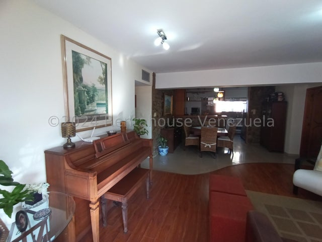 24-18560  Apartamento en Venta La Trigaleña Valencia