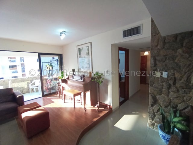 24-18560  Apartamento en Venta La Trigaleña Valencia